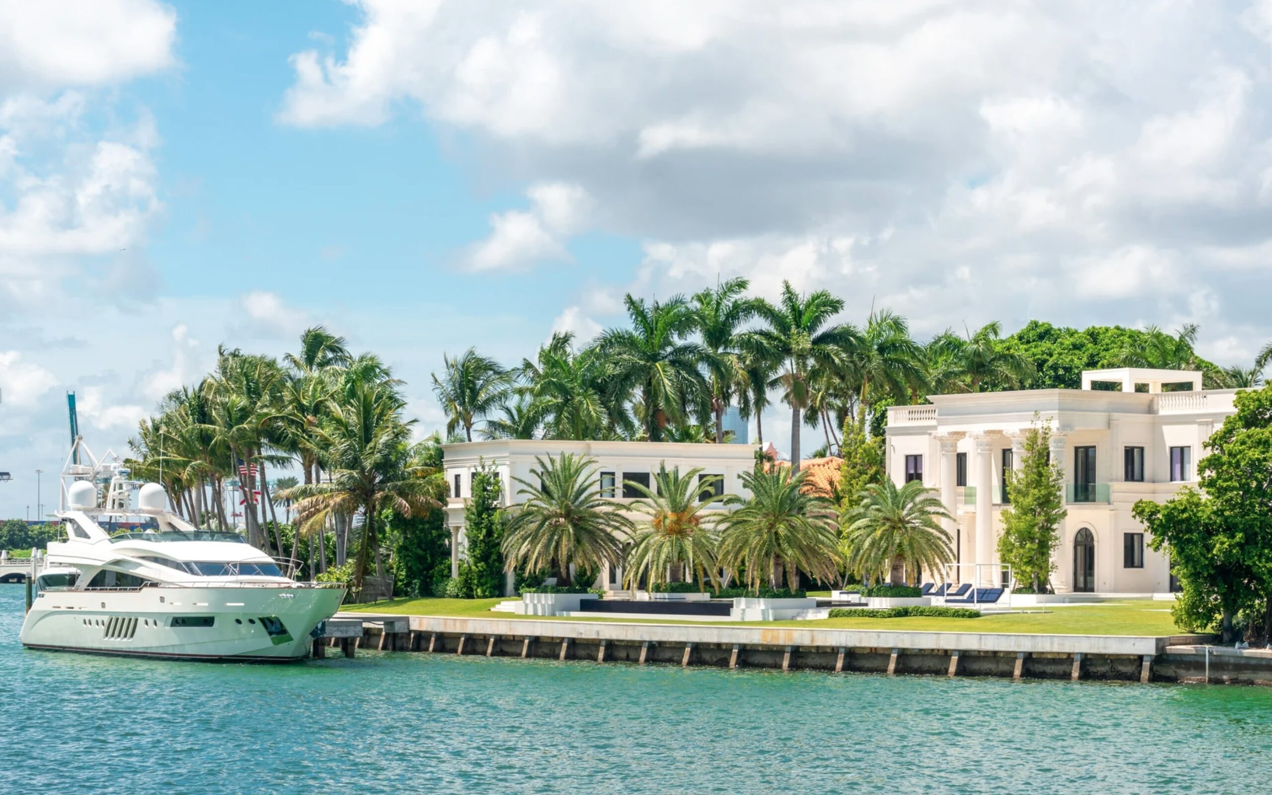 Use of AR is presence without proximity in Luxury retail